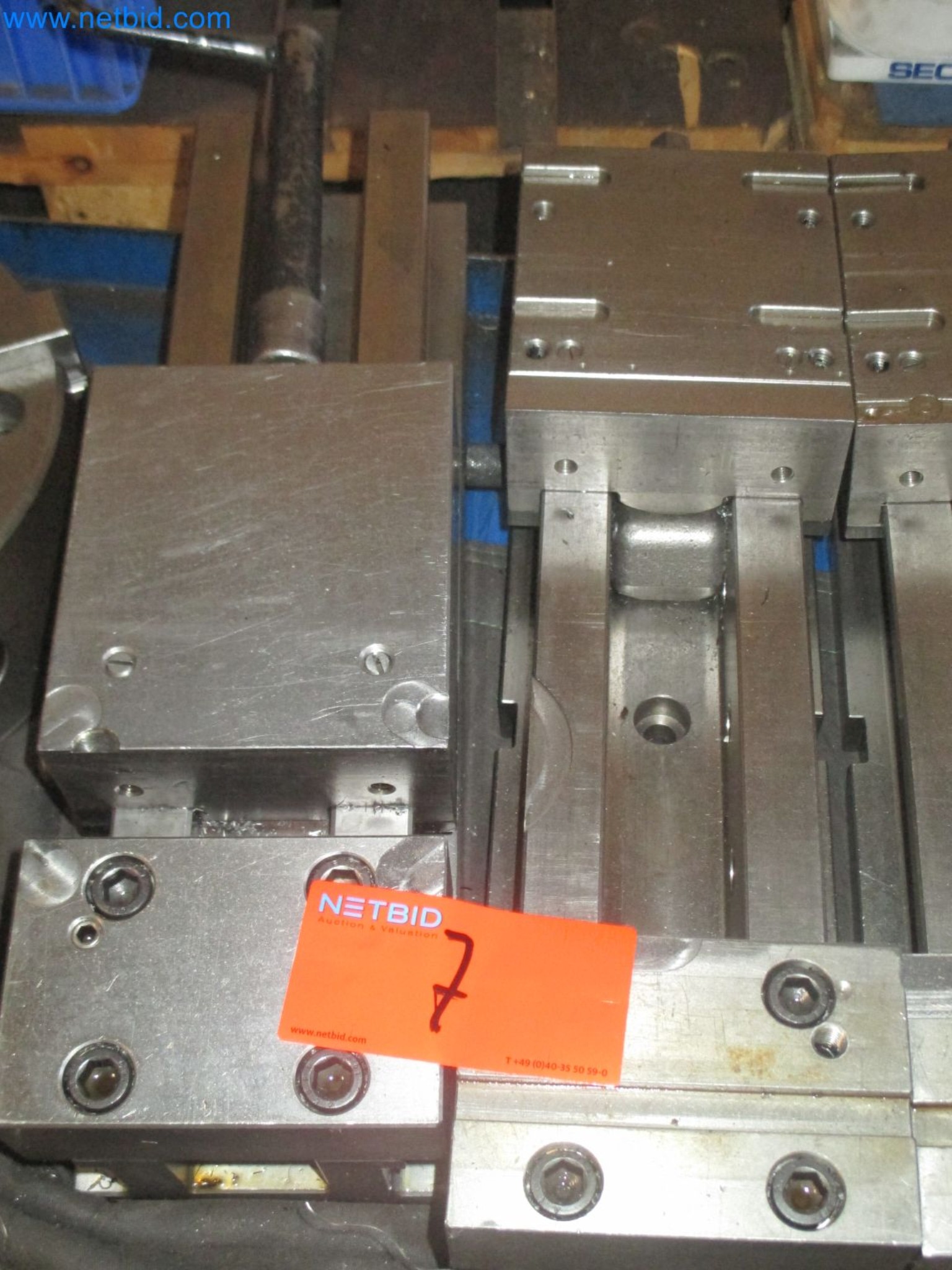 2 Hydraulikschraubstöcke Hilma